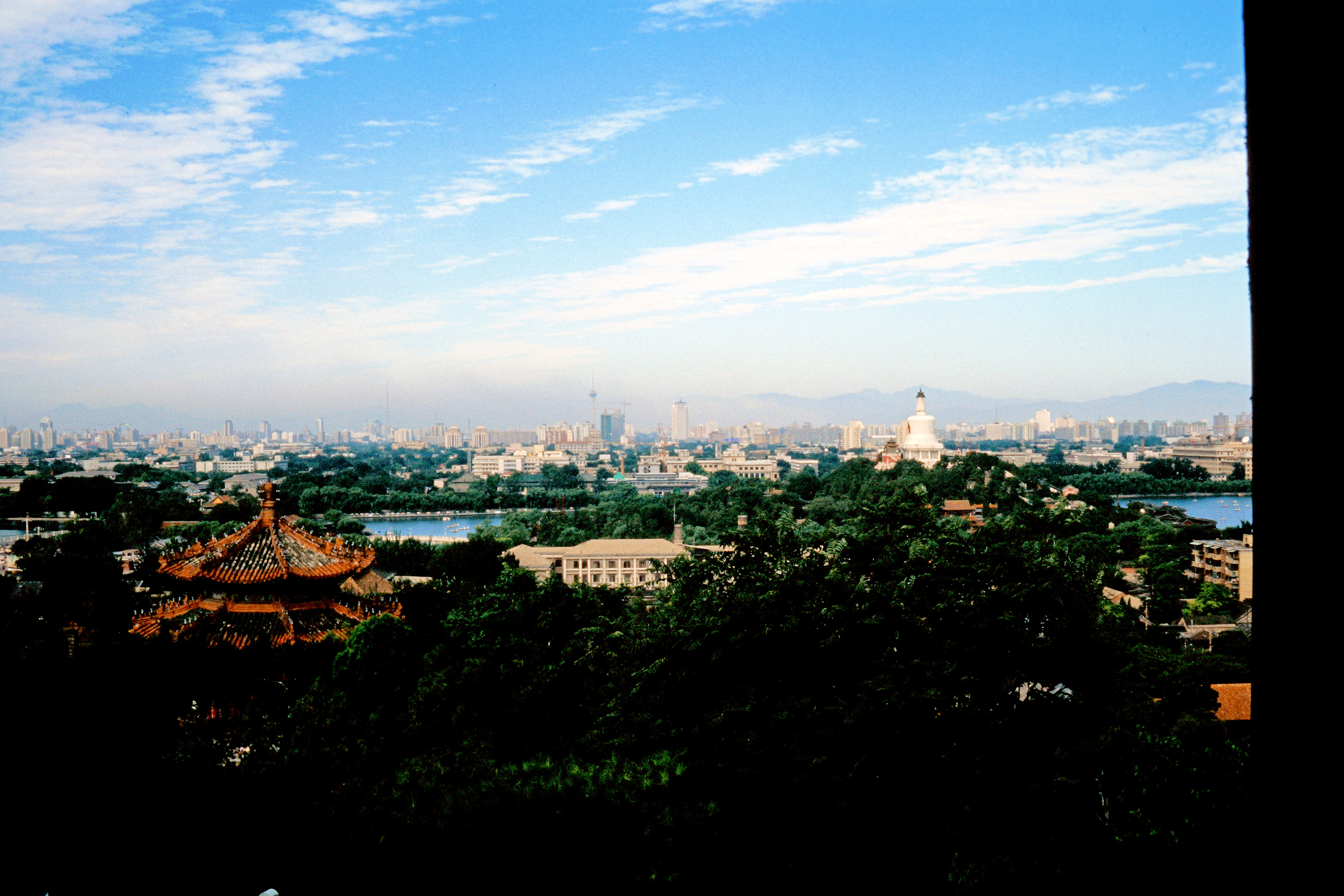 Der Beihai-Park vom Jing Shan aus