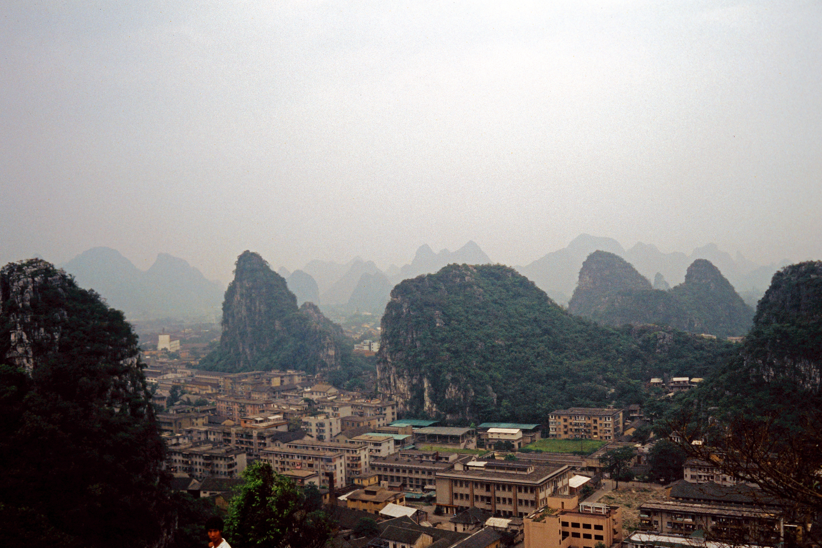 Blick vom Die Cai Shan auf die Stadt