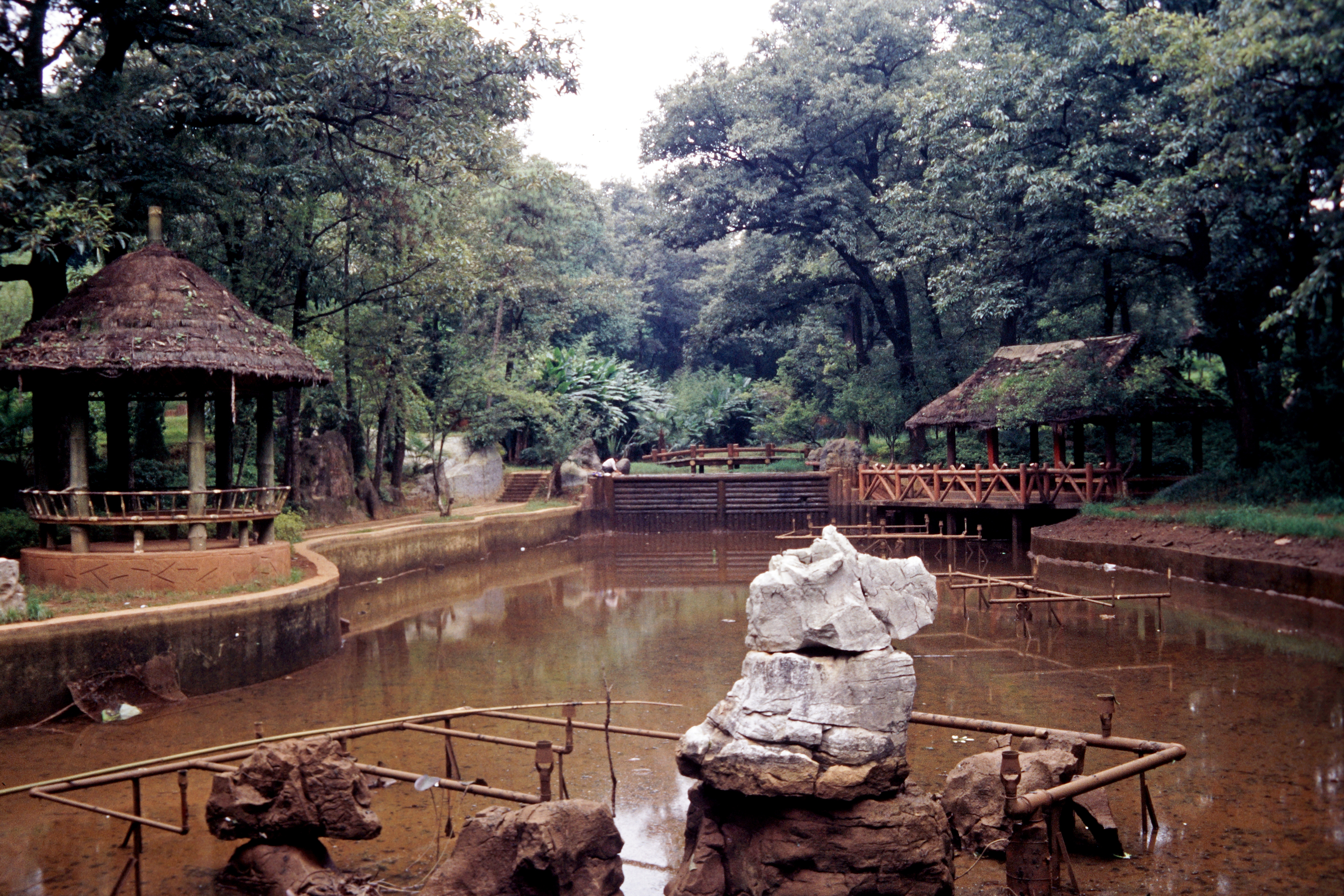 Hei Long Tan (Daoistischer Tempel aus der Yuan-Zeit)