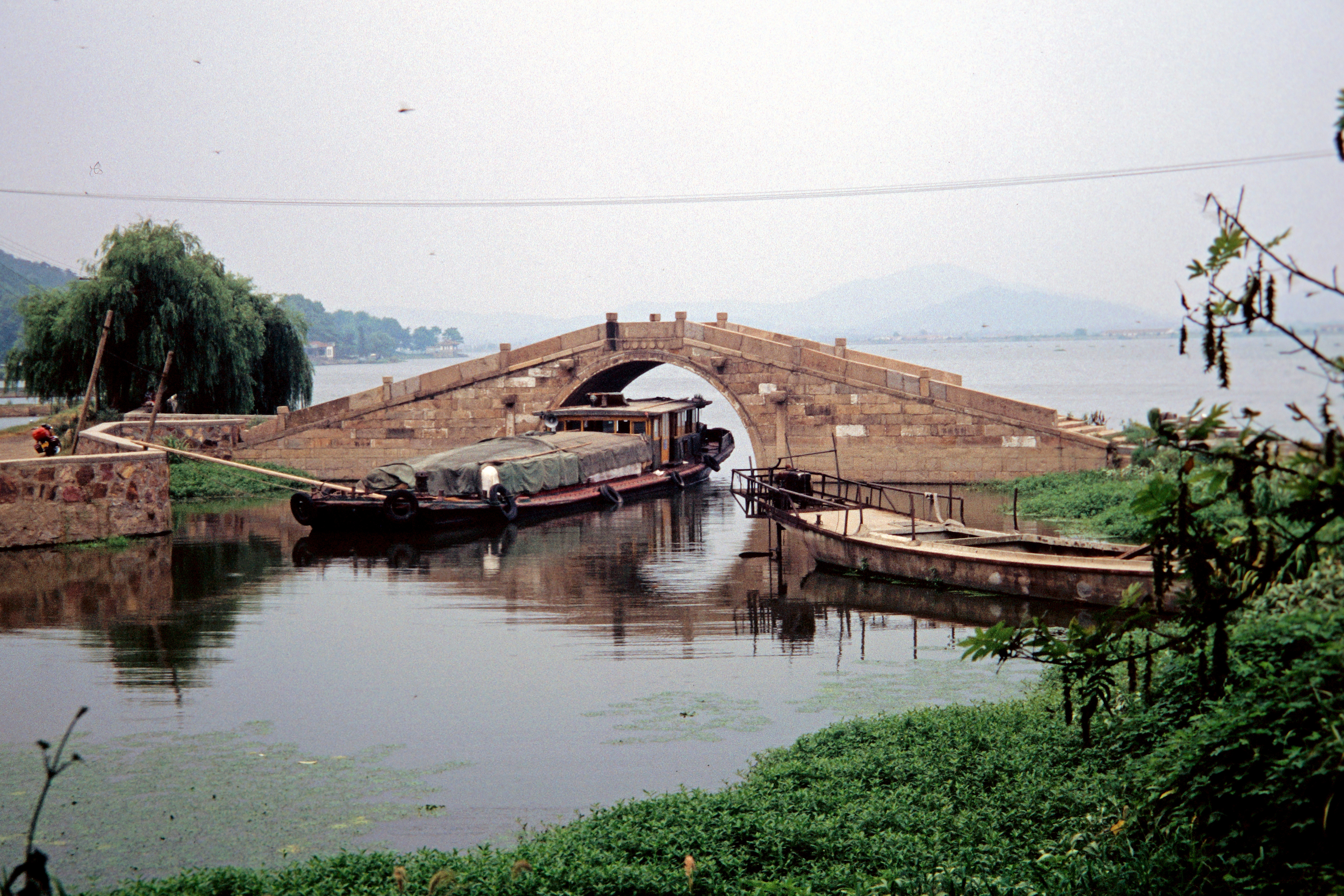 Brücke am Tai–See