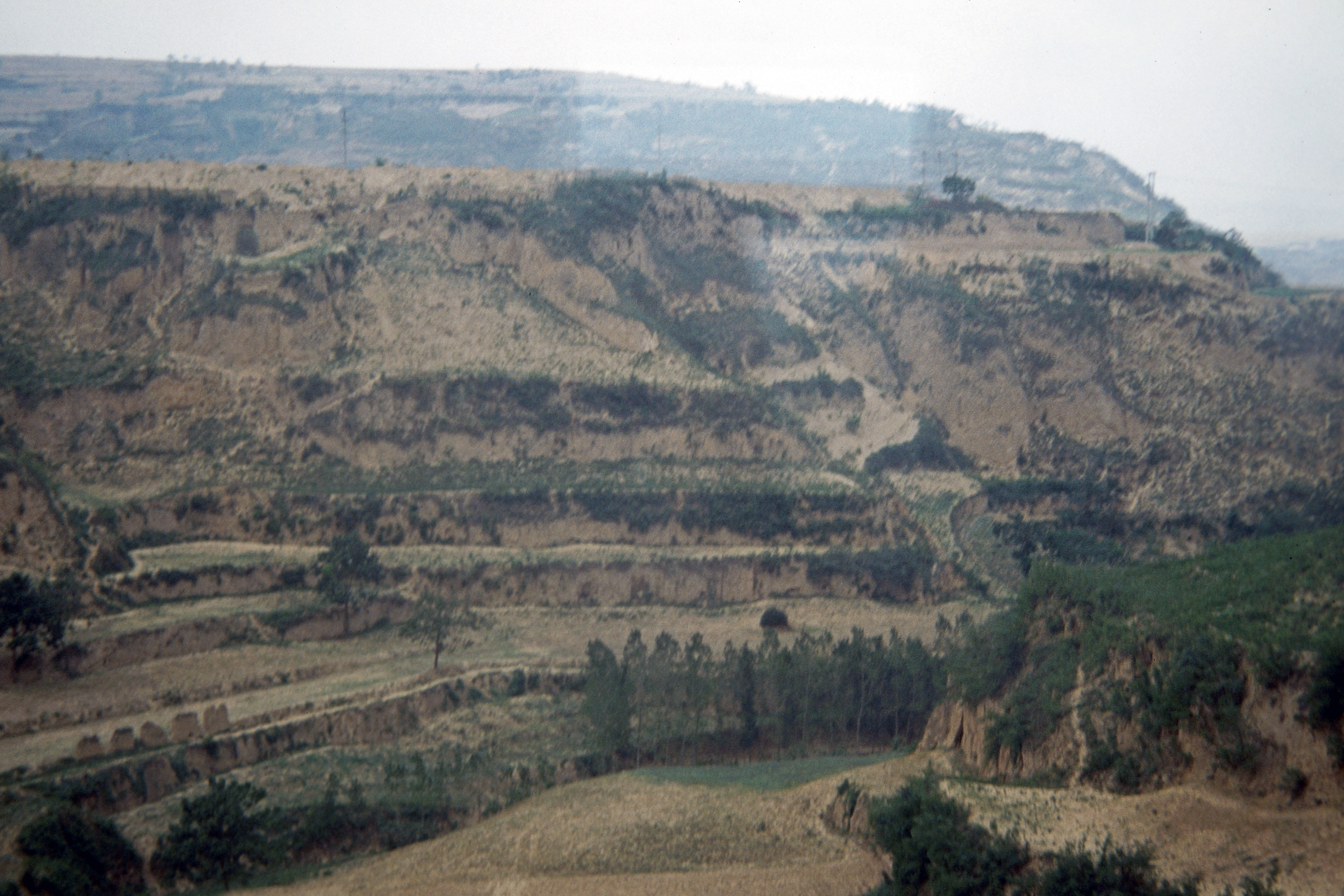 Lößlandschaft zwischen Xi´an und Luoyang