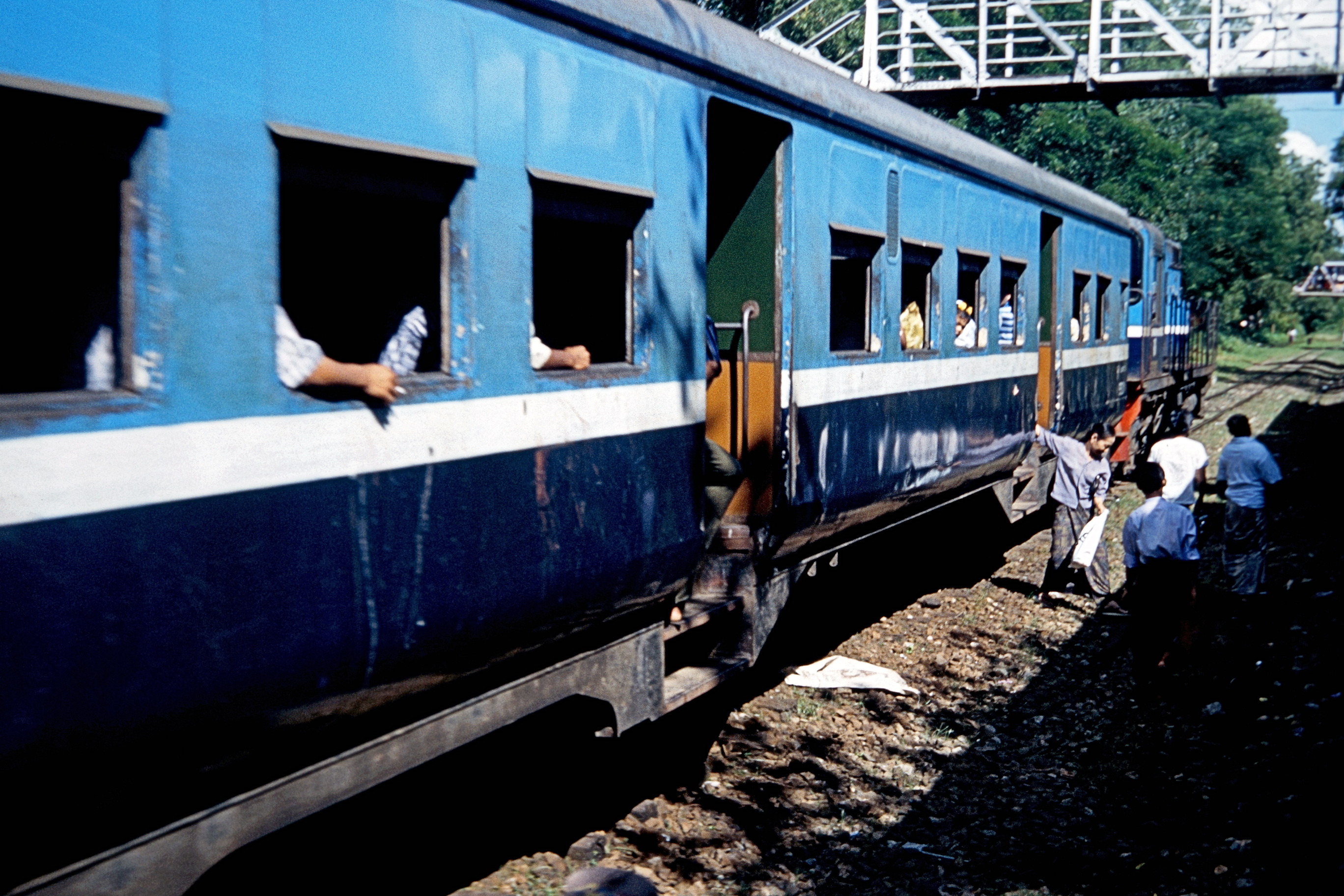 Zugfahrt um Yangon